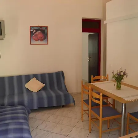 Διαμέρισμα Azure - One Bedroom Mirta