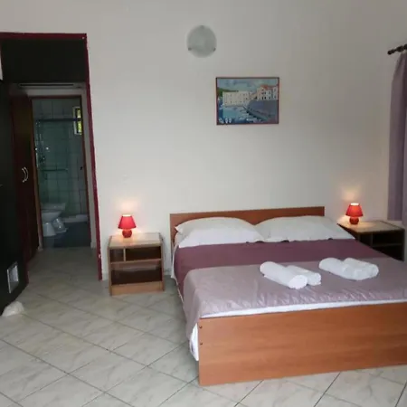 Azure - One Bedroom Mirta Διαμέρισμα *